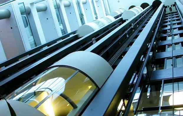 Hitachi строит скоростной лифт